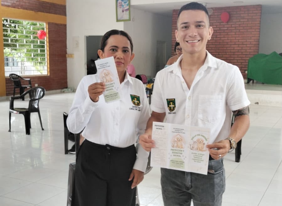 Estudiantes de Derecho llevan el conocimiento jurídico a la protección animal con “Huellas con Derecho”