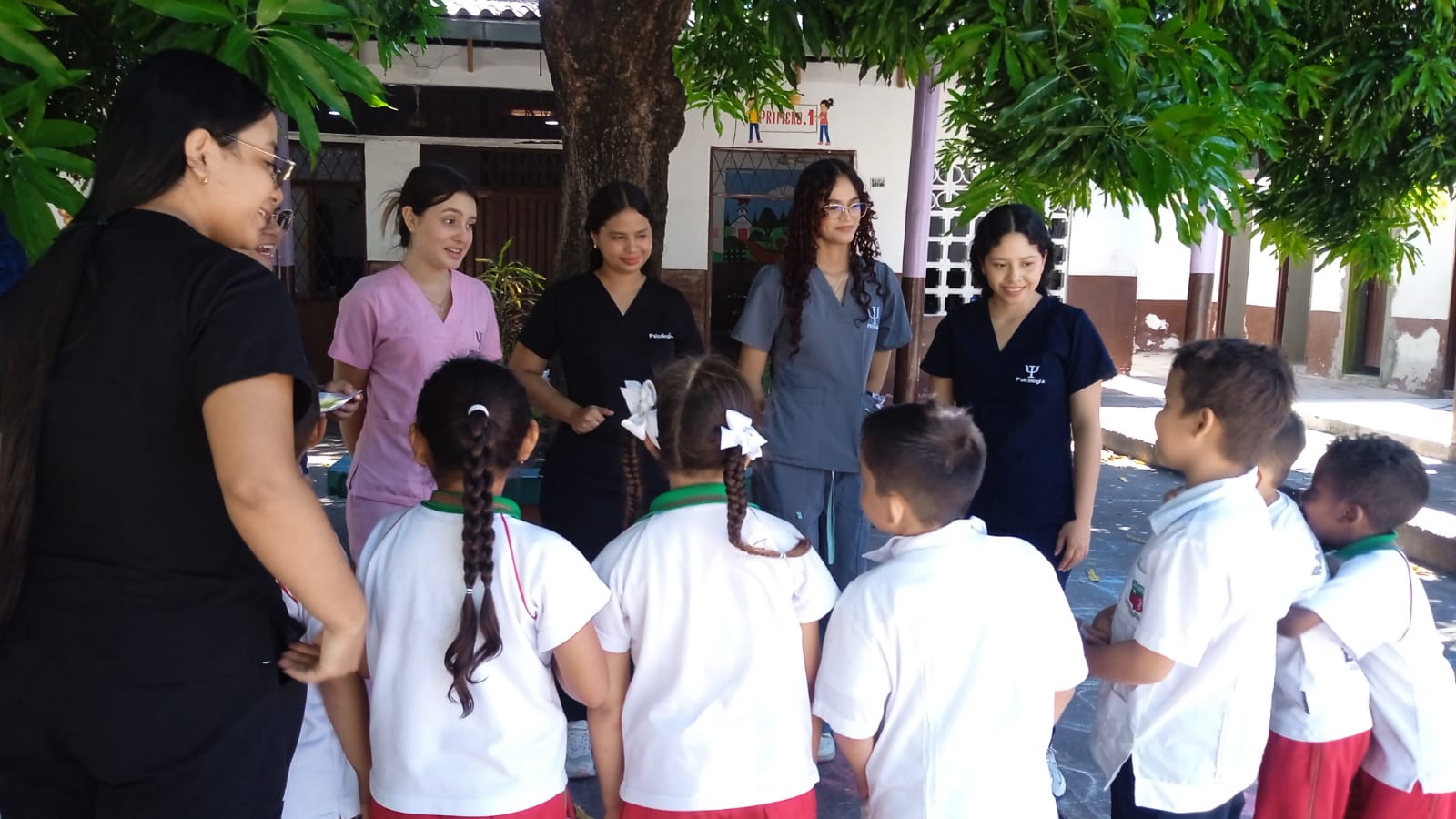 Estudiantes de Psicología de FUNDES llevan la educación socioemocional a Instituciones educativas del Espinal