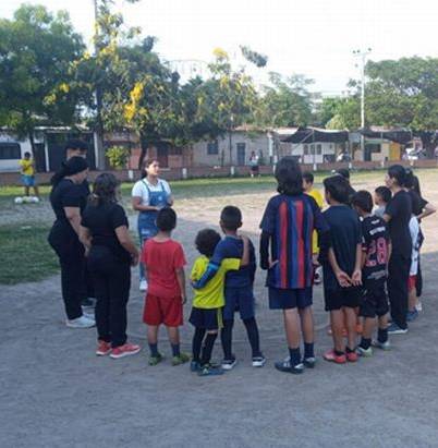 EL PROGRAMA DE PSICOLOGÍA APOYA ESCUELAS DE FÚTBOL EN EL ESPINAL:  FÚTBOL CON VALORES